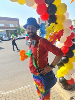 Spectacular Entertainers: Stilt Walkers