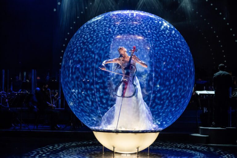 The Bubble - Spectacle & Splendour - Hands-On Entertainment Agents